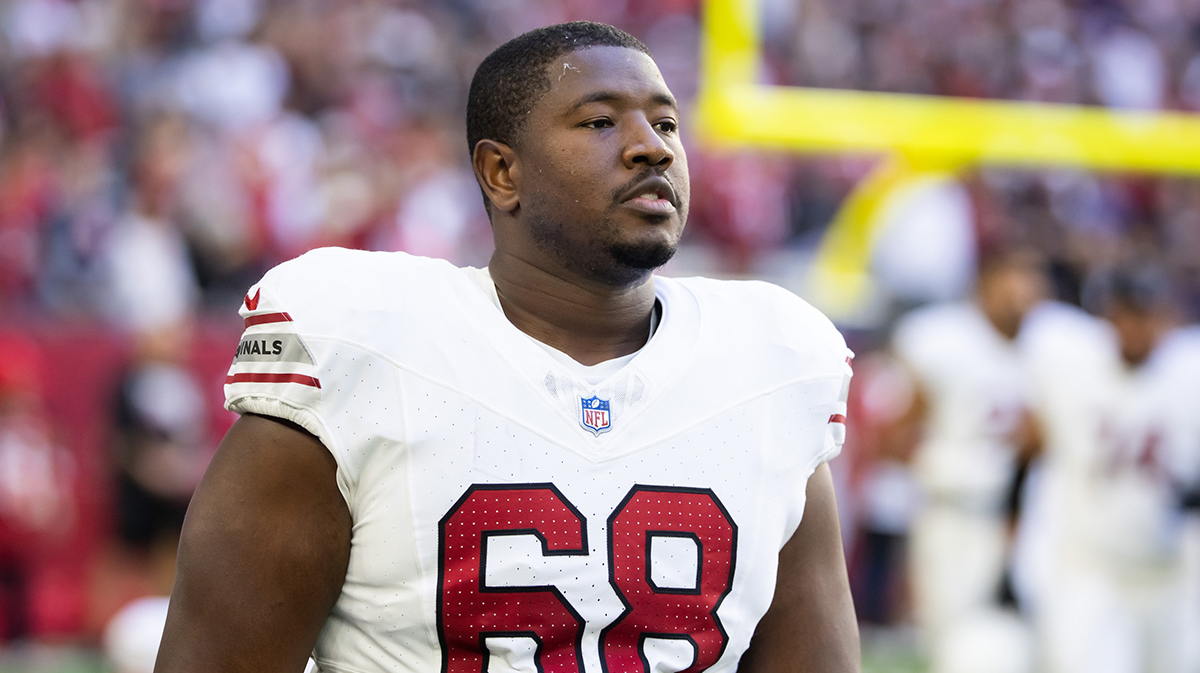 Arizona Cardinals offensive tackle Kelvin Beachum (68) against the New England Patriots at State Farm Stadium.
