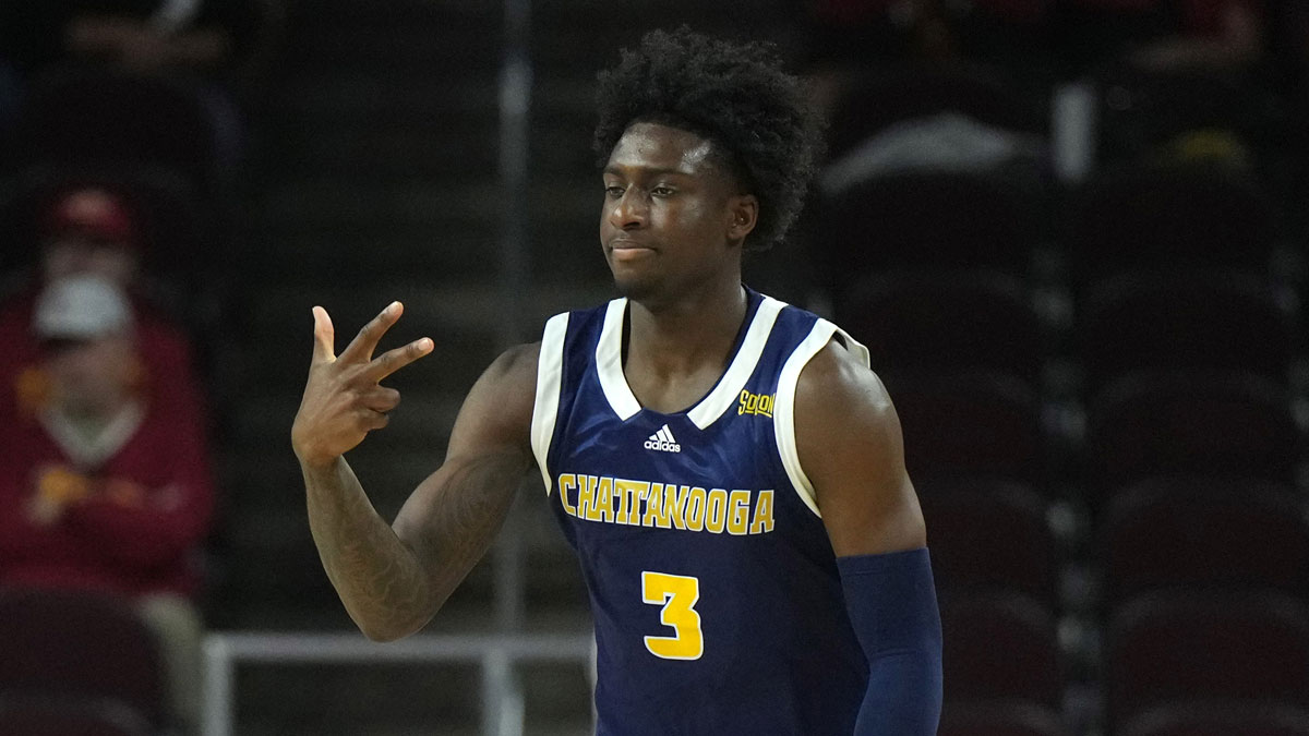 Nov 4, 2024; Los Angeles, California, USA; Chattanooga Mocs guard Honor Huff (3) gestures after a three-point basket against the Southern California Trojans in the first half at Galen Center. Mandatory Credit: Kirby Lee-Imagn Images