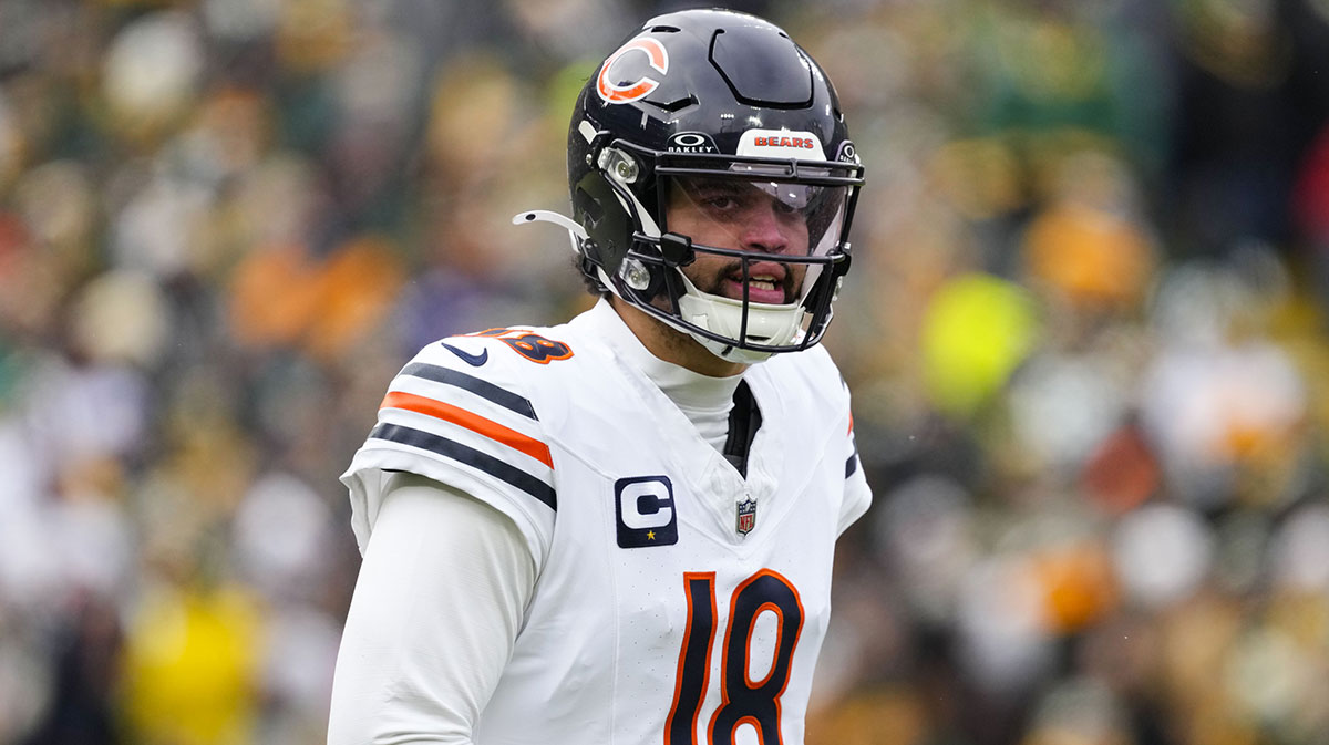 Chicago Bears quarterback Caleb Williams (18) during the game against the Chicago Bears at Lambeau Field.