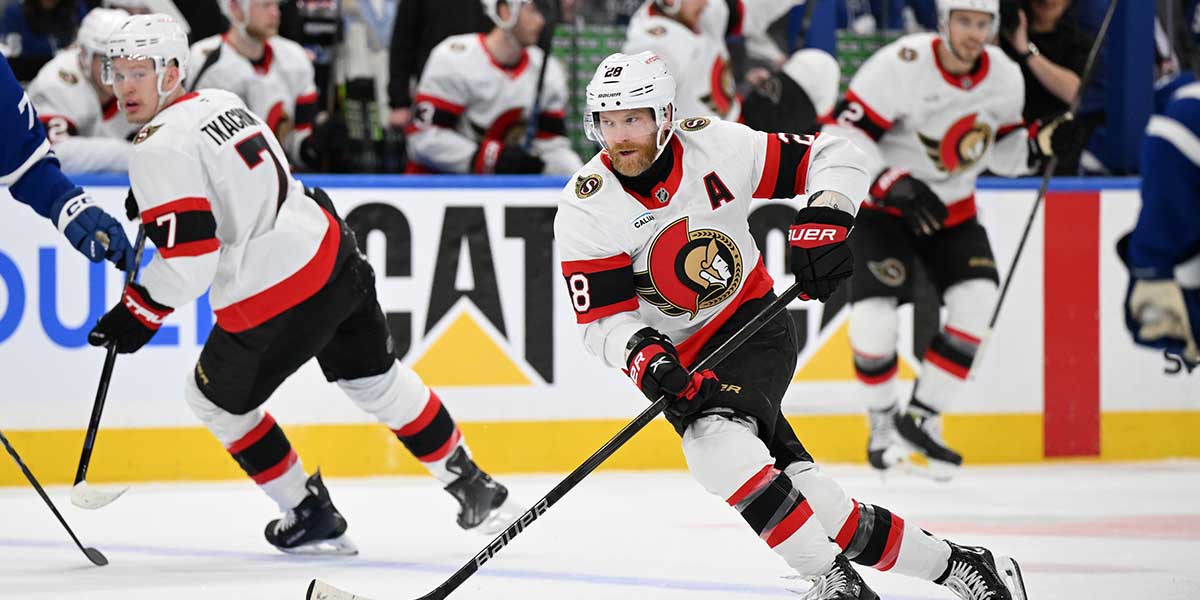 Ottawa Senators forward Claude Giroux (28) skates with the puck against the Toronto Maple Leafs in the second period in game two of the first round of the 2025 Stanley Cup Playoffs at Scotiabank Arena.