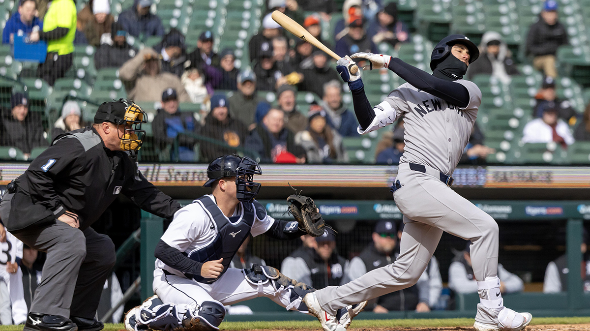 New York Yankees outfielder Cody Bellinger (35) strikes out swinging in the fifth inning against the Detroit Tigers at Comerica Park