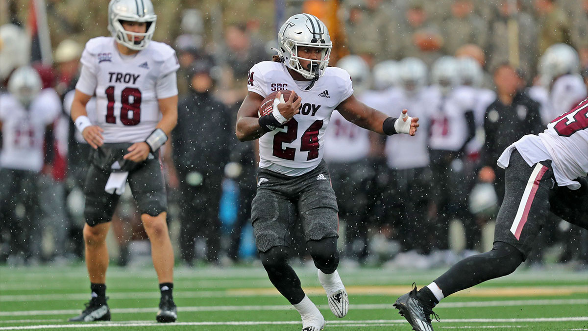 Troy Trojans college football transfer portal running back Damien Taylor (24) carries the ball against the Army Black Knights during the first half at Michie Stadium.