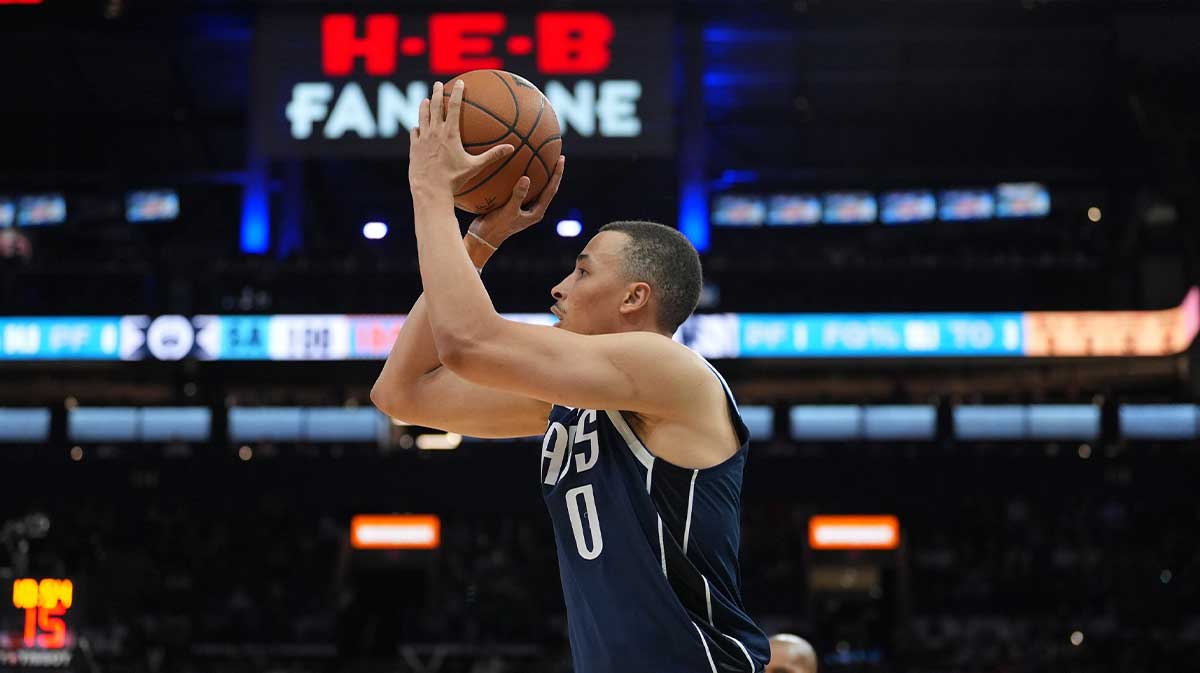 Dallas Mavericks guard Dante Exum (0) shoots in the second half against the San Antonio Spurs at Frost Bank Center.