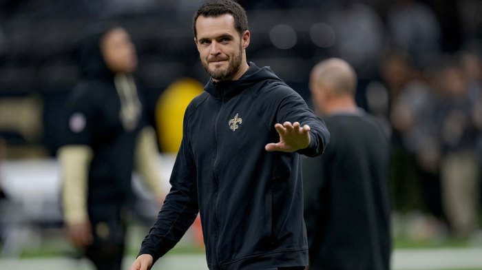Derek Carr's Saints future in doubt with potentially season-ending shoulder injury