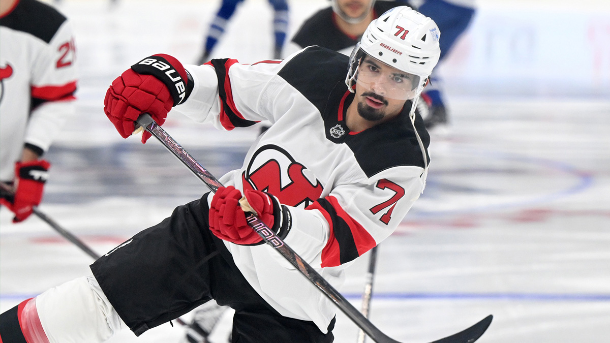Devils get Jonas Siegenthaler boost in crucial Game 3 vs. Hurricanes
