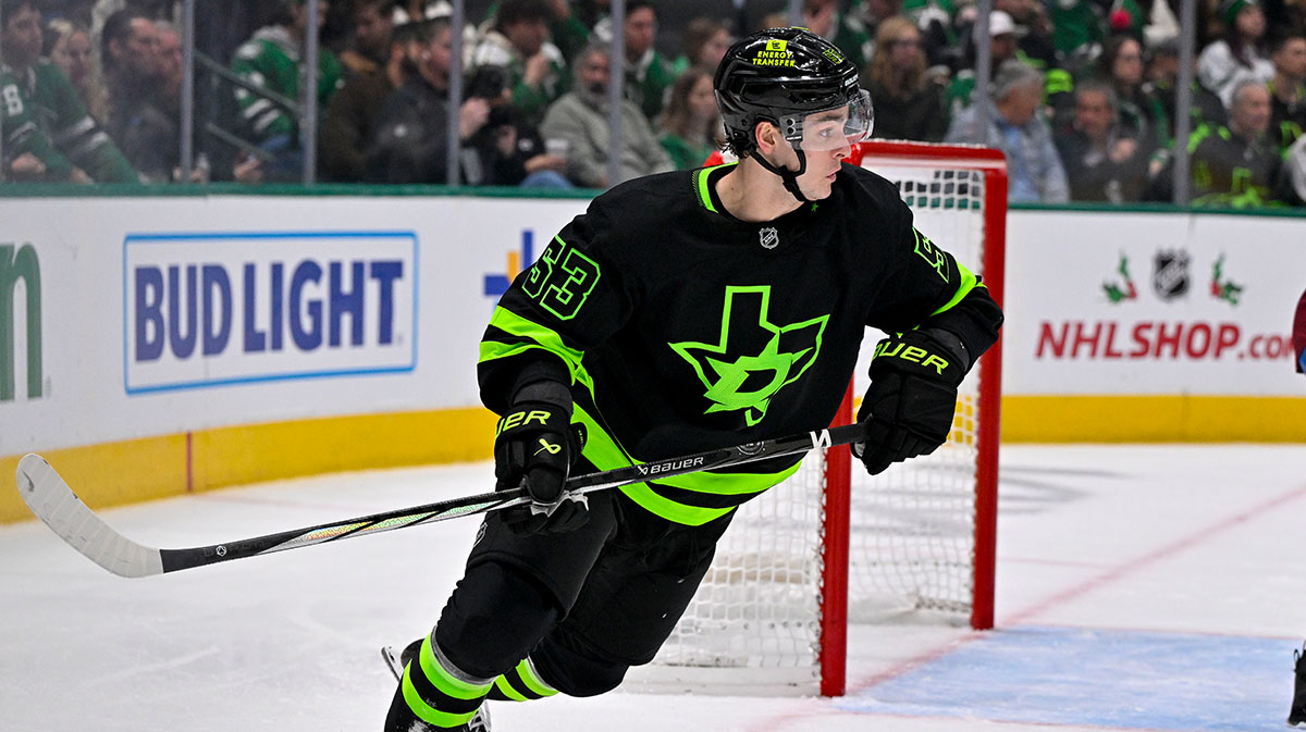 Dallas Stars center Wyatt Johnston (53) in action during the game between the Dallas Stars and the Colorado Avalanche at American Airlines Center.