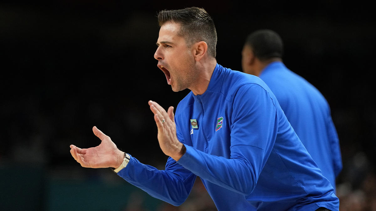 Florida Gators head coach Todd Golden reacts after a play against the Auburn Tigers during the second half in the semifinals of the men's Final Four of the 2025 NCAA Tournament at the Alamodome.
