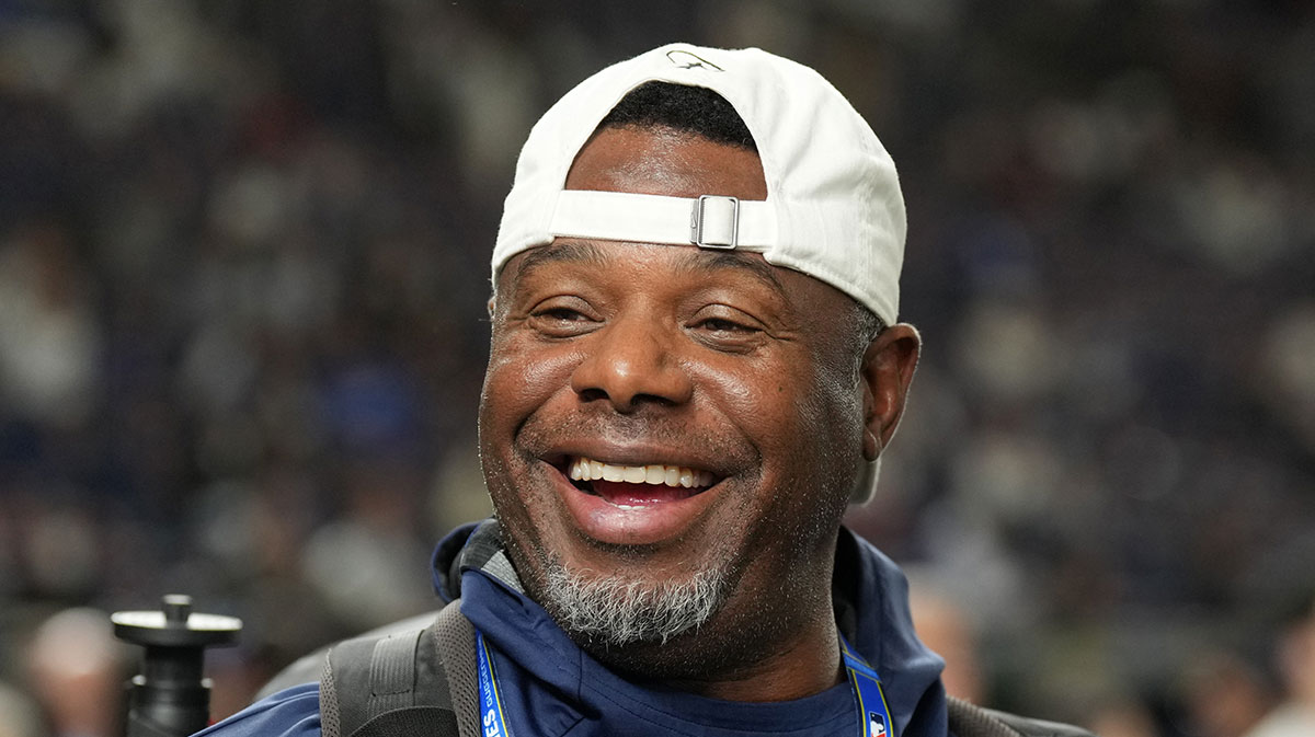 Seattle Mariners former player Ken Griffey Jr. stands on the field before the game between the Los Angeles Dodgers and the Chicago Cubs during the Tokyo Series at Tokyo Dome.
