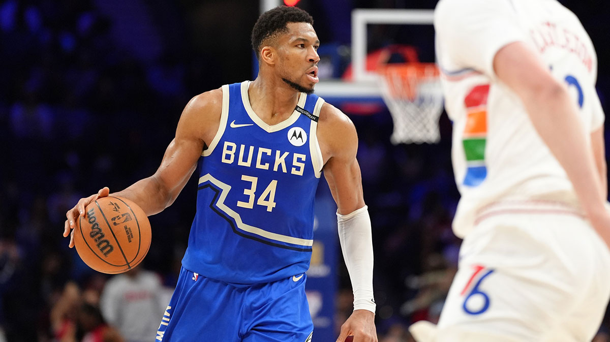 Milwaukee Bucks forward Giannis Antetokounmpo (34) controls the ball against the Philadelphia 76ers in the second quarter at Wells Fargo Center.