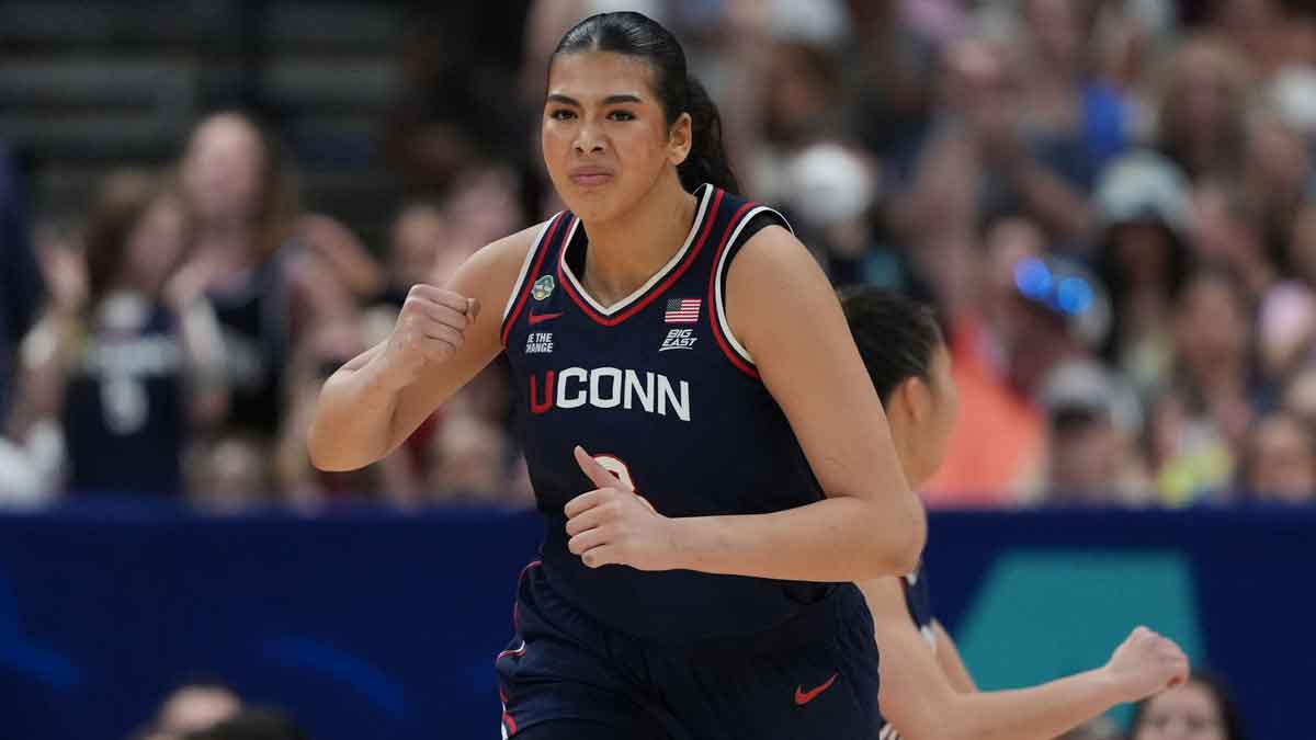 How UConn’s Jana El-Alfy adjusted to first year of college basketball [Exclusive]