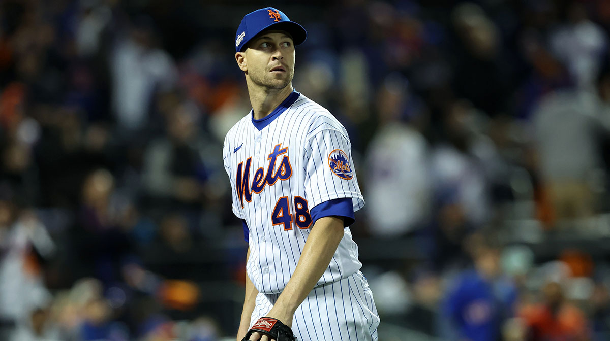 New York Mets starting pitcher Jacob deGrom (48) in the sixth inning during game two of the Wild Card series against the San Diego Padres for the 2022 MLB Playoffs at Citi Field.