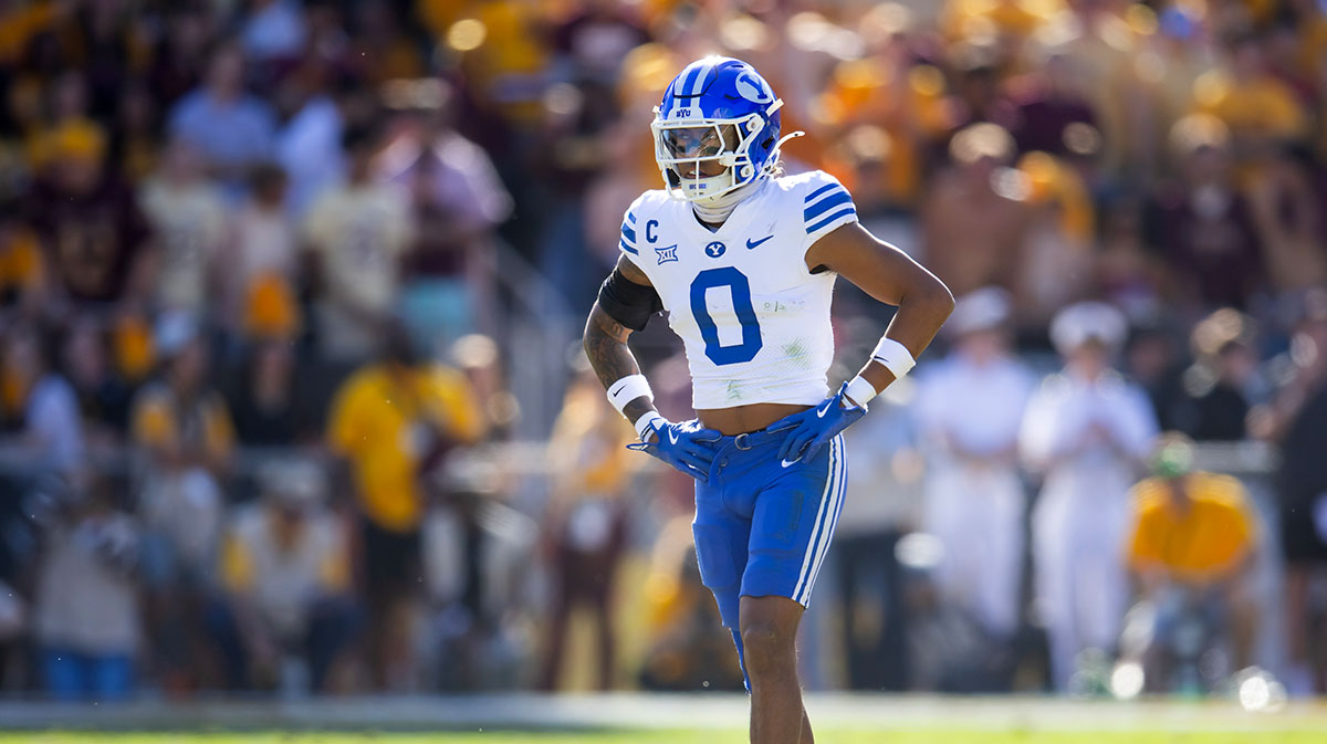 Brigham Young Cougars cornerback Jakob Robinson (0) against the Arizona State Sun Devils at Mountain America Stadium.