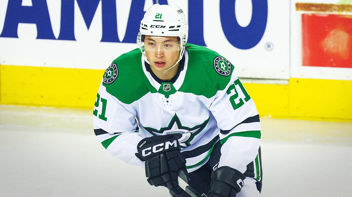 Dallas Stars left wing Jason Robertson (21) skates during the warmup period against the Calgary Flames at Scotiabank Saddledome.