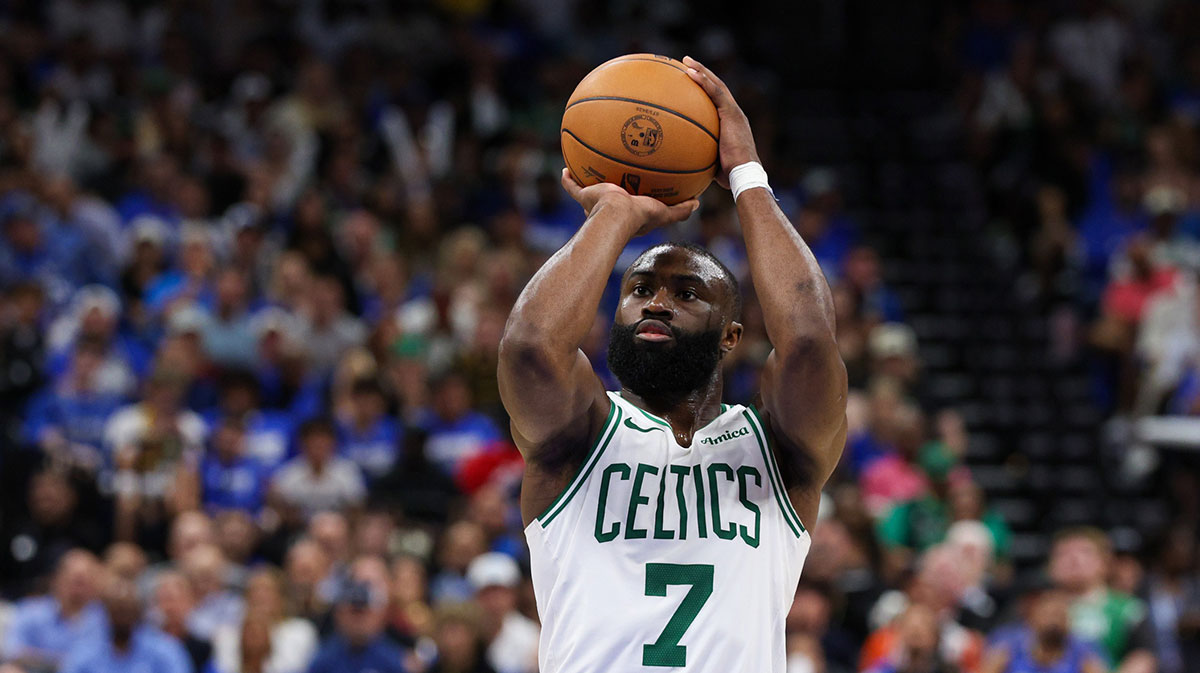Boston Celtics guard Jaylen Brown (7) shoots a free throw against the Orlando Magic in the third quarter during game four of first round for the 2025 NBA Playoffs at Kia Center.