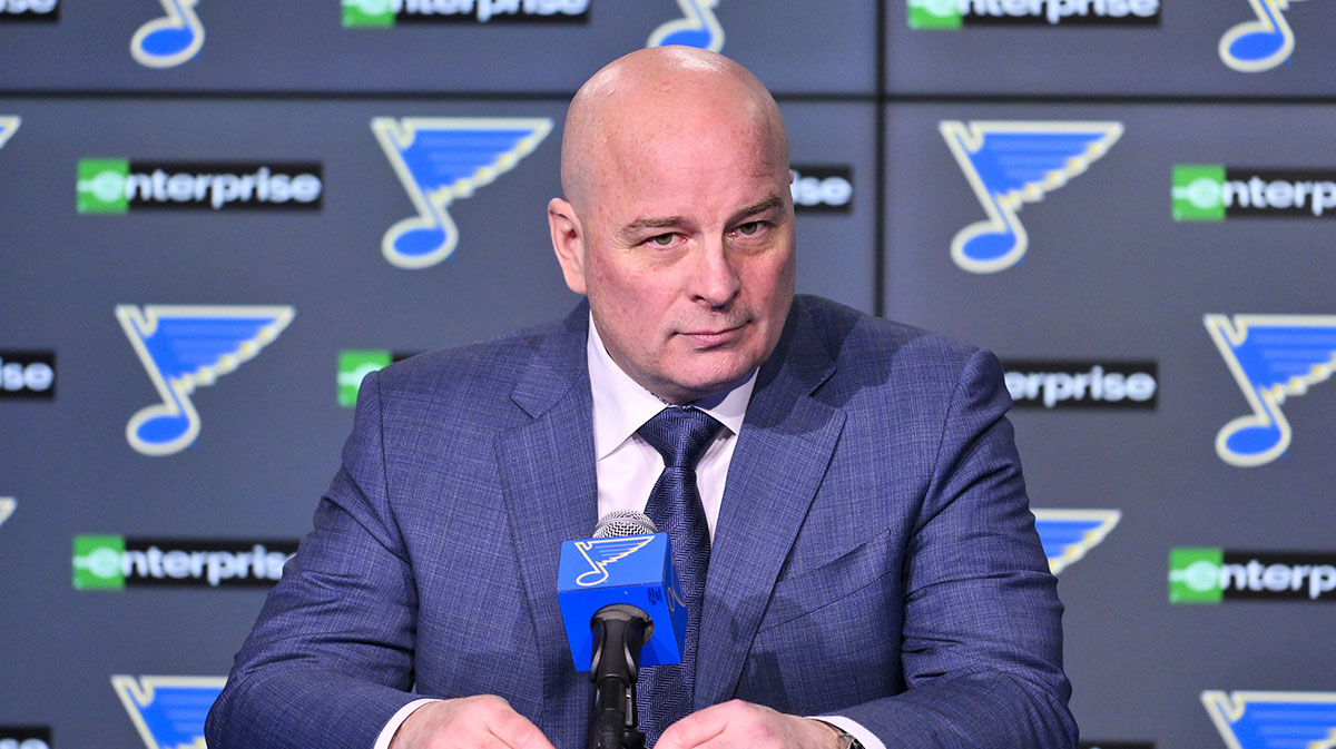 Jim Montgomery breaks silence on Blues’ painful Game 1 collapse vs. Jets