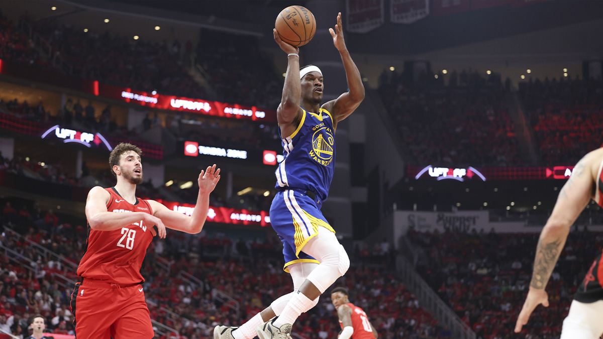 Golden State Warriors forward Jimmy Butler III (10) passes the ball during the second quarter against the Houston Rockets at Toyota Center.