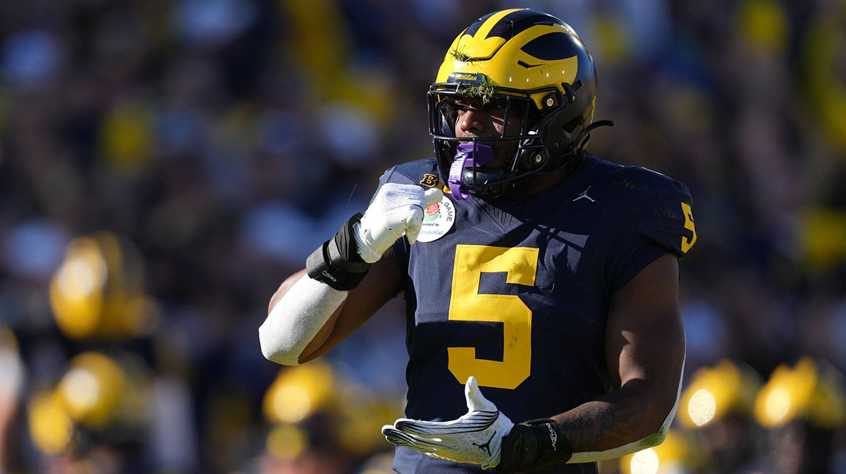 Michigan Wolverines defensive end Josaiah Stewart (5) reacts during the first half against the Alabama Crimson Tide in the 2024 Rose Bowl college football playoff semifinal game at Rose Bowl.