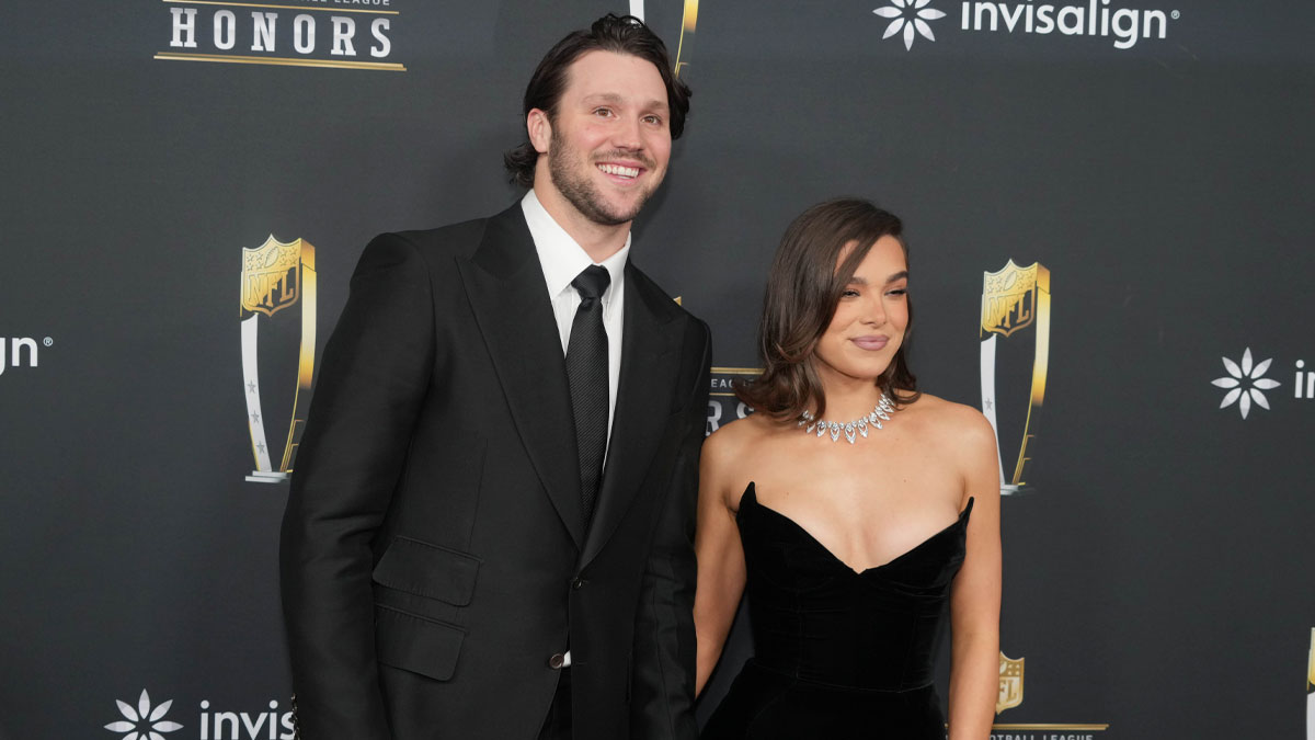 What Josh Allen really thinks about Hailee Steinfeld in Sinners