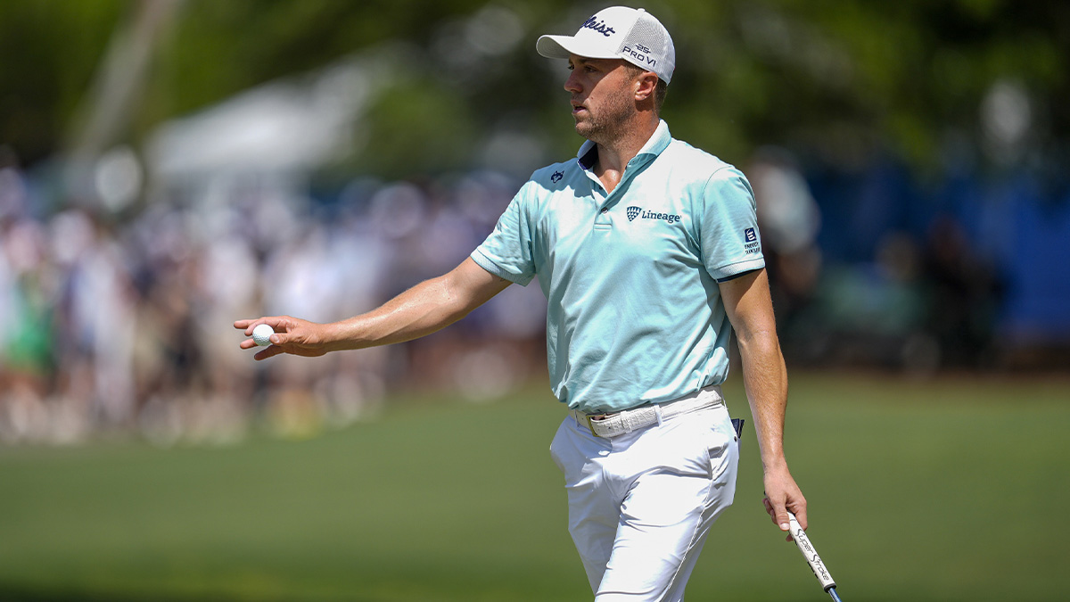 Justin Thomas finally breaks winless streak with playoff win at RBC Heritage