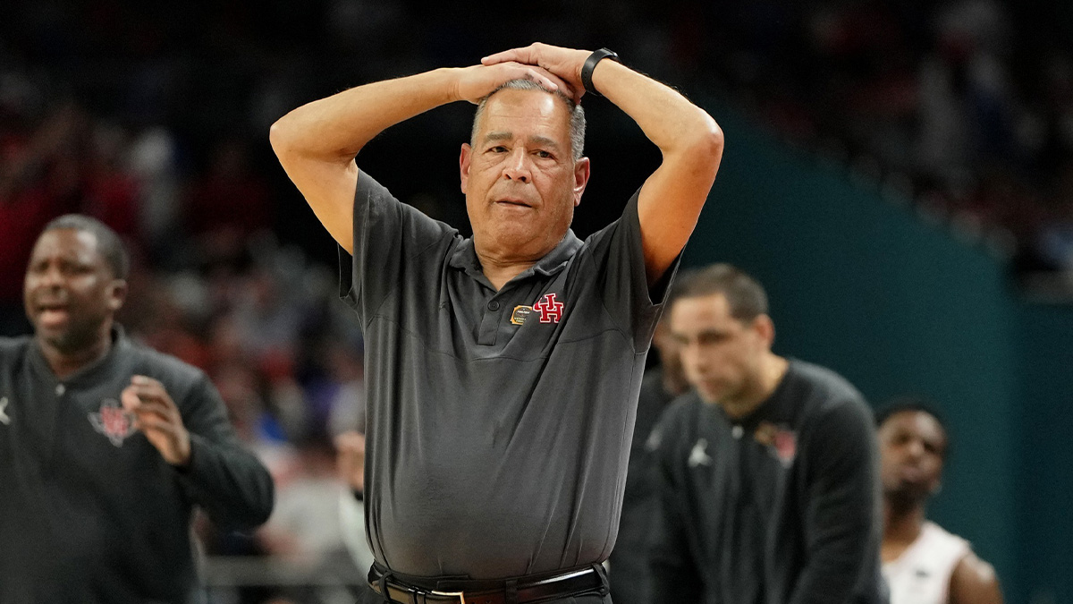 Houston Cougars head coach Kelvin Sampson reacts after a play against the Florida Gators during the second half of the national championship game of the Final Four of the 2025 NCAA Tournament at the Alamodome.