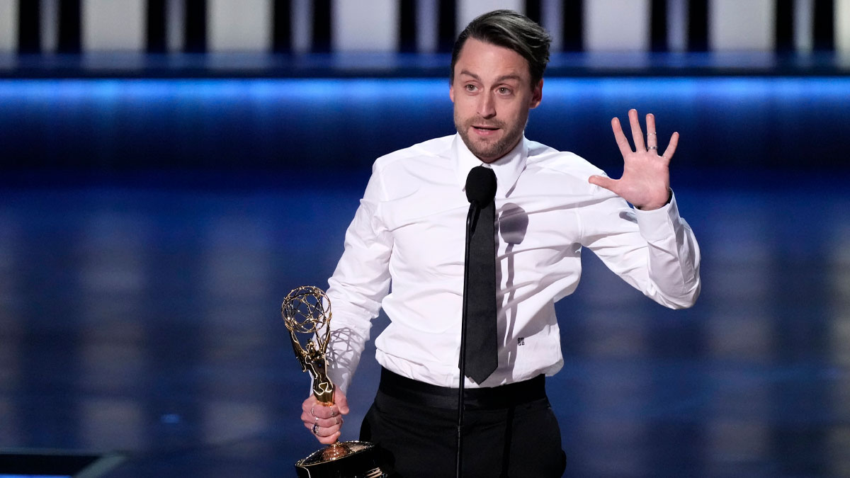 WWE fan Kieran Culkin, who reviewed the WrestleMania 41 card, accepting an award at the Emmys.