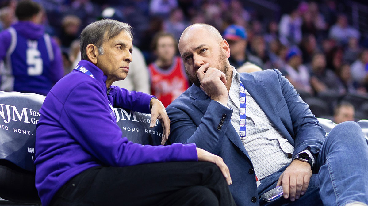Kings rumors: Now-fired GM didn’t want to can Mike Brown or acquire DeMar DeRozan, Zach LaVine