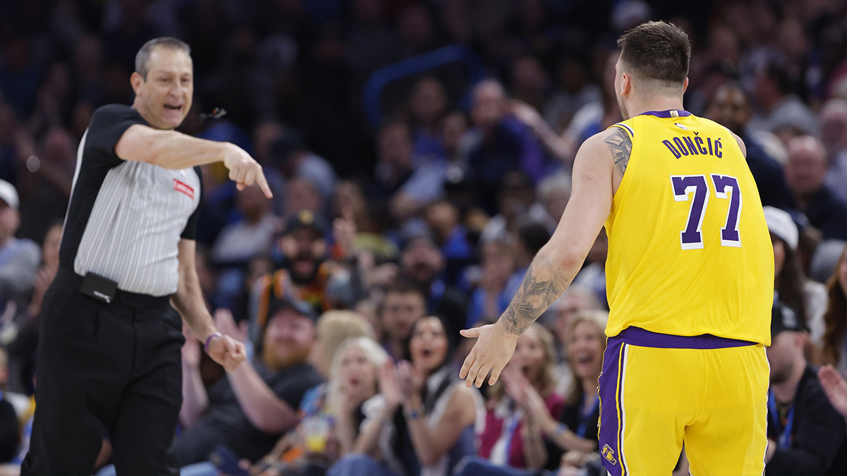 Lakers guard Luka Doncic complaining to officials after ejection against Thunder