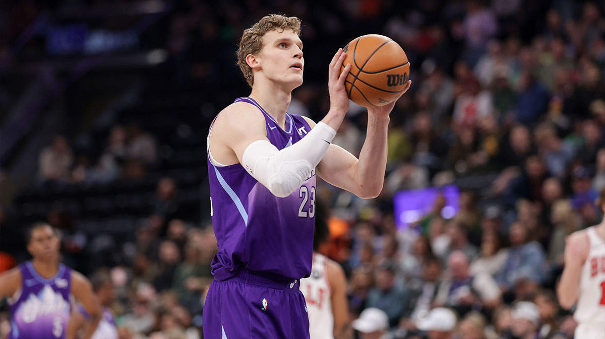 Utah Jazz forward Lauri Markkanen (23) shoots a technical free throw during the first quarter against the Chicago Bulls at Delta Center.