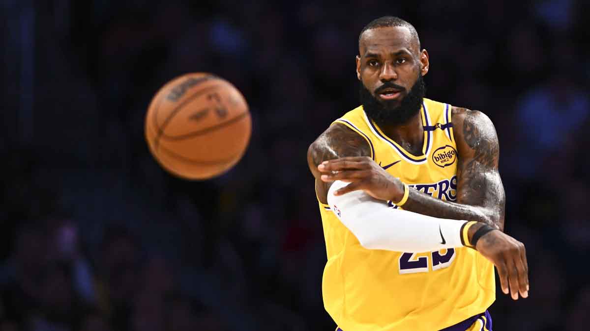 Los Angeles Lakers forward LeBron James (23) passes against the Houston Rockets during the first half at Crypto.com Arena.