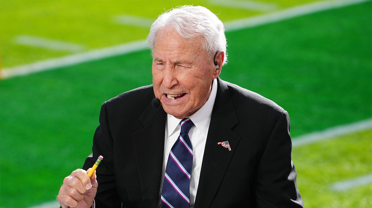 Lee Corso tributes roll in as College GameDay retirement announced after 38 seasons