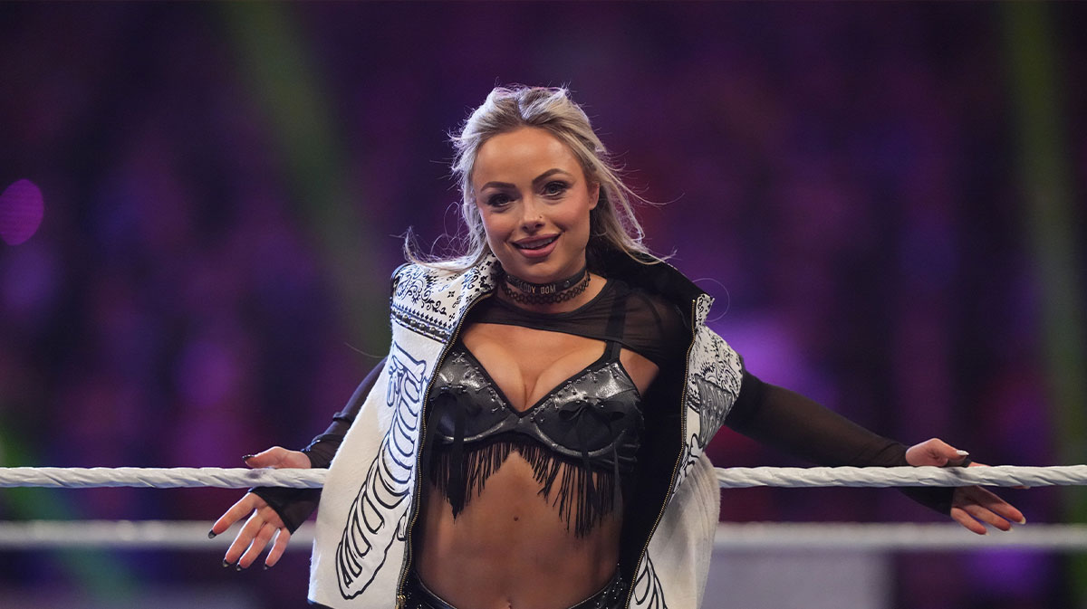 WWE’s Liv Morgan teases ‘couple’ failed DM sliders on Hot Ones