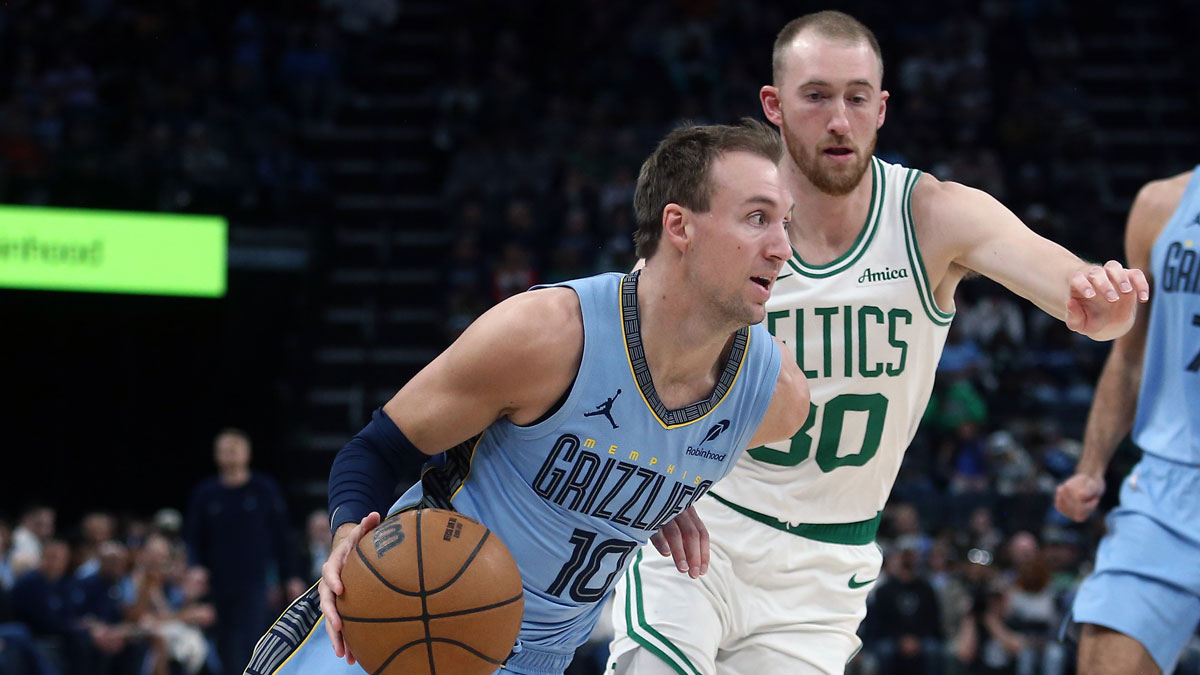 Memphis Grizzlies guard Luke Kennard (10) drives to the basket as Boston Celtics forward Sam Hauser (30) defends during the third quarter at FedExForum.