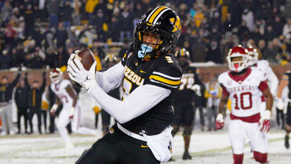 Missouri Tigers wide receiver Luther Burden III (3) catches a pass for a two point conversion against the Arkansas Razorbacks during the second half at Faurot Field at Memorial Stadium.
