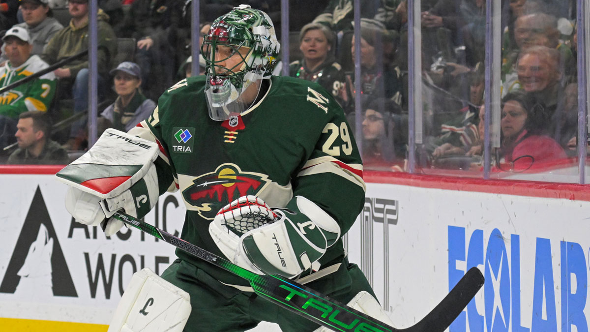 Wild’s Marc-Andre Fleury shares special moment with kids before Sharks game