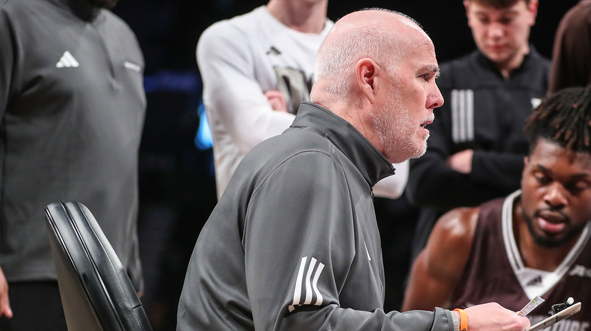 St. Bonaventure basketball Woj Bomb hits with Russian star