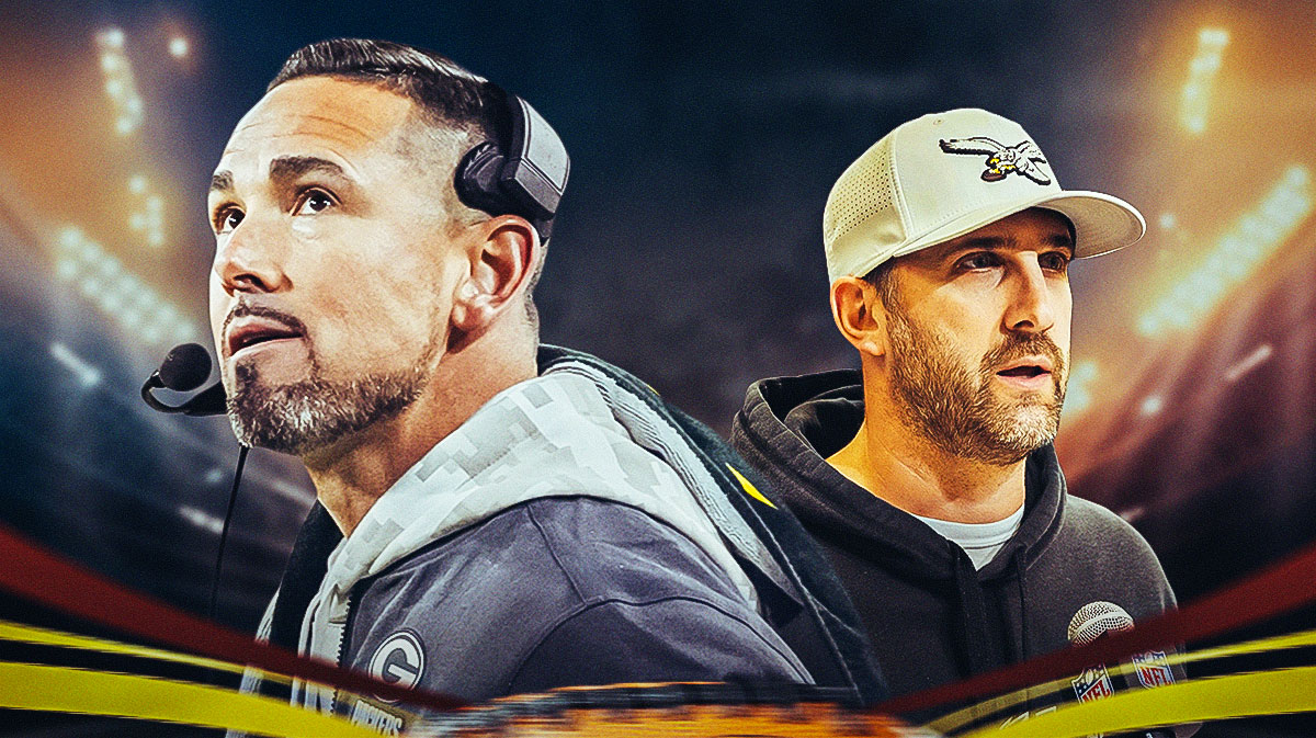 Packers Matt LaFleur with Eagles Nick Sirianni behind him