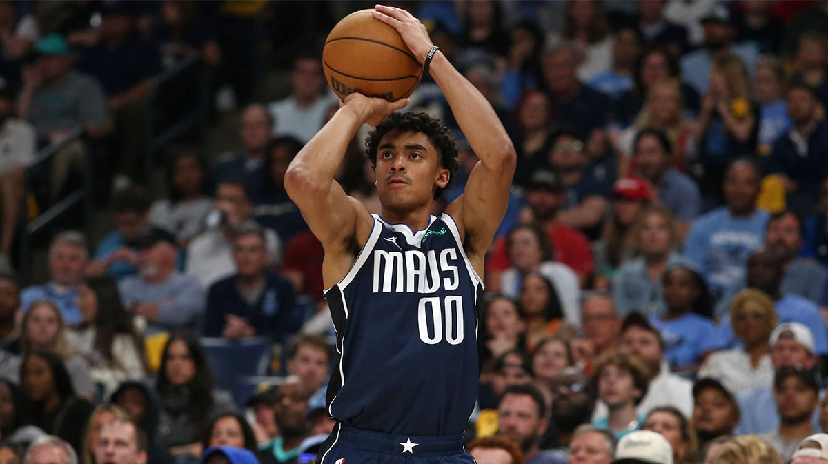 Dallas Mavericks guard Max Christie (00) shoots during the second quarter against the Memphis Grizzlies at FedExForum.