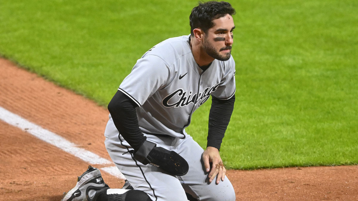 White Sox’ player hits IL after injury loses game in most painful fashion