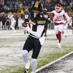 https://wp.clutchpoints.com/wp-content/uploads/2025/04/Missouri-Tigers-wide-receiver-Luther-Burden-III-3-catches-a-pass-for-a-two-point-conversion-against-the-Arkansas-Razorbacks-during-the-second-half-at-Faurot-Field-at-Memorial-Stadium.jpg?w=150&h=150&crop=1