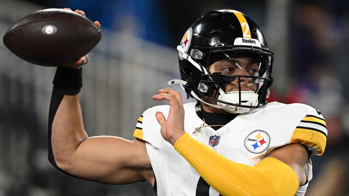 Pittsburgh Steelers quarterback Justin Fields (2) warms up before an AFC wild card game against the Baltimore Ravens at M&T Bank Stadium.