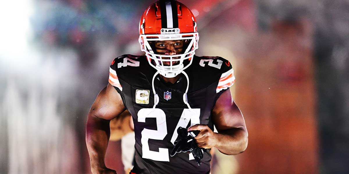 Cleveland Browns running back Nick Chubb (24) is introduced before the game between the Browns and the Pittsburgh Steelers at Huntington Bank Field.