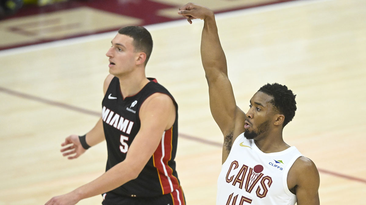 Cleveland goalkeeper Donovan Mitchell (45) shoots Miami Heat Nikola Jovic (5) to the fourth quarter of the second round of the first round of the NBA 2025 qualifiers in Rocket Arena.