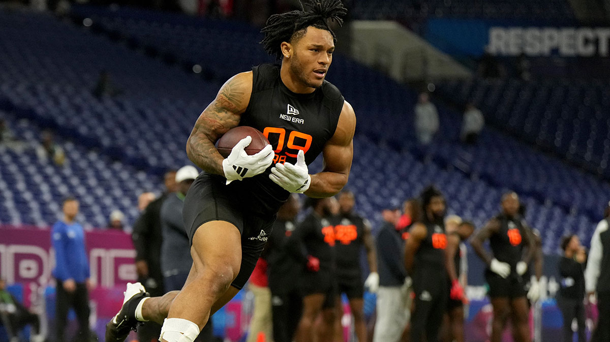 North Carolina running back Omarion Hampton (RB09) during the 2025 NFL Combine at Lucas Oil Stadium.