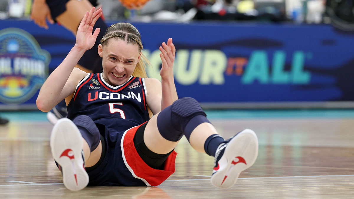Connecticut Huskies guard Paige Bueckers (5) reacts during the second half against the South Carolina Gamecocks of the national championship of the women's 2025 NCAA tournament at Amalie Arena