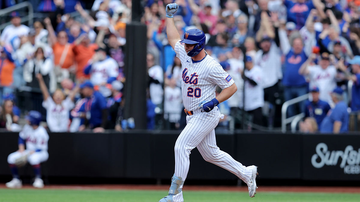 New York Mets first baseman Pete Alonso (20) rounds the bases after hitting a two run home run against the Toronto Blue Jays during the first inning at Citi Field.