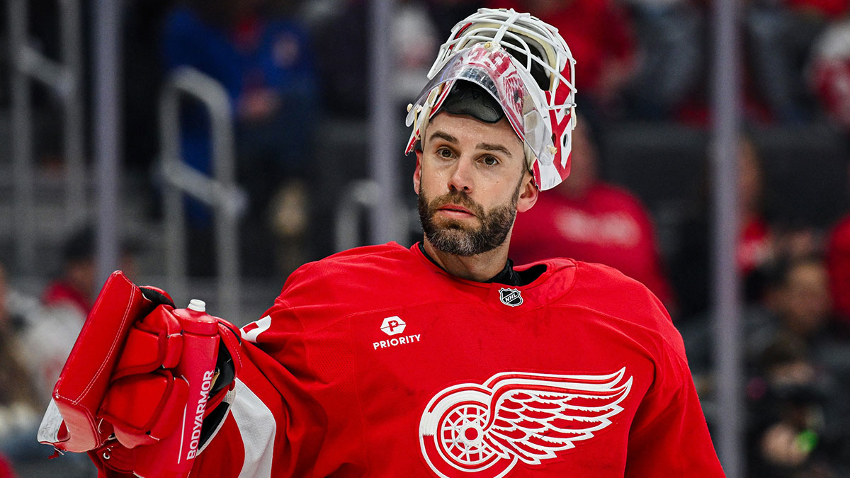 Detroit Red Wings goaltender Cam Talbot (39) during the third period against the Florida Panthers at Little Caesars Arena.