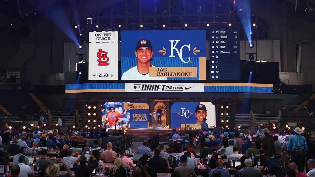 Royals’ top prospect achieves eye-popping feat in 1st minor league AB