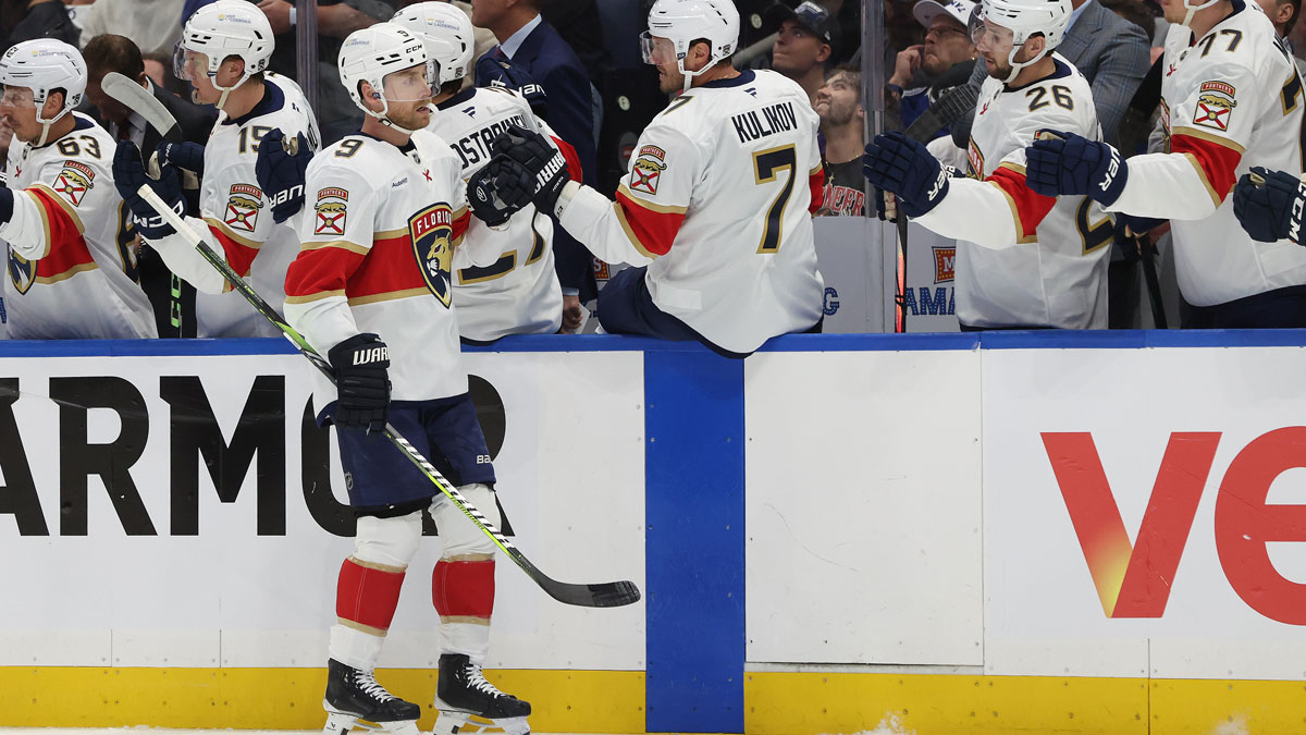 Panthers’ Sam Bennett doesn’t hold back on ‘hate’ for Lightning after Game 2