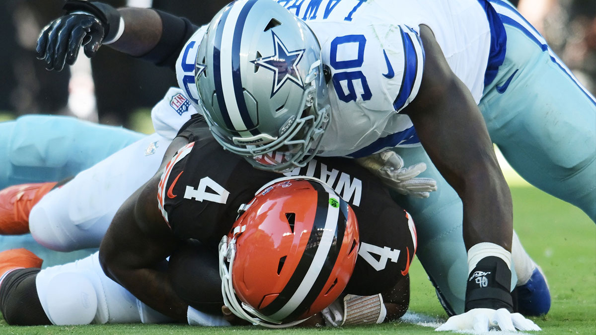 Seahawks’ Mike Macdonald reveals what DeMarcus Lawrence brings