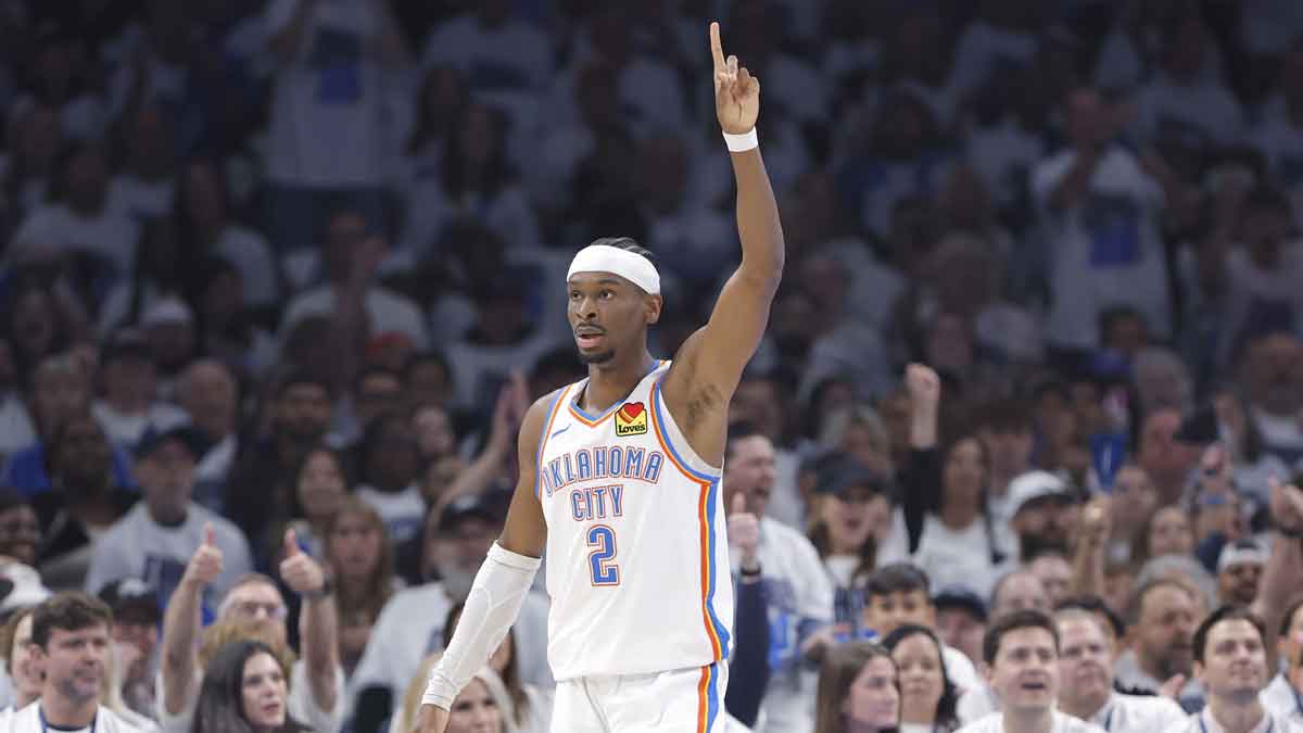 Oklahoma City Thunder guard Shai Gilgeous-Alexander (2) gestures after a play against the Memphis Grizzlies during the first quarter at Paycom Center.